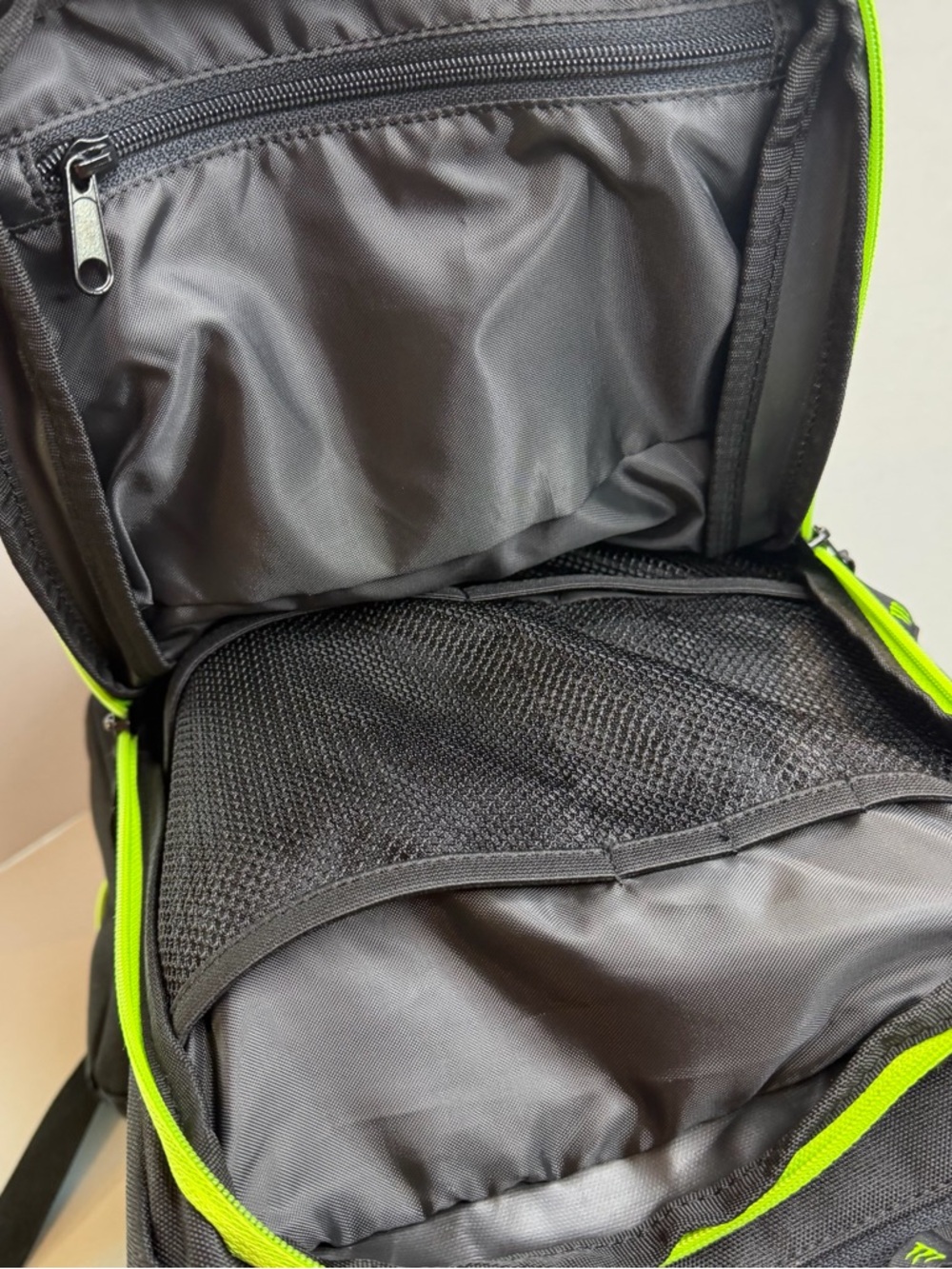 Monster Energy Black and Neon Green Men's Backpack Laptop bag - Picture 5 of 7